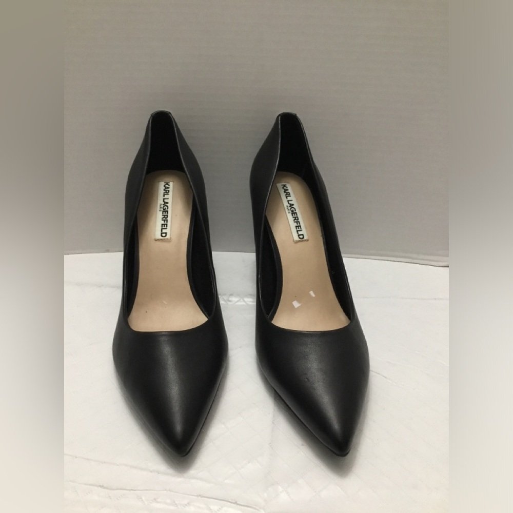 Karl Lagerfeld Black Pointed-Toe Leather Pumps